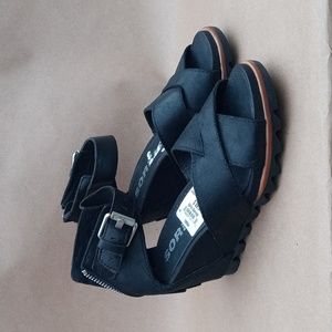 Sorel leather wedge sandals in black ... size 6.5